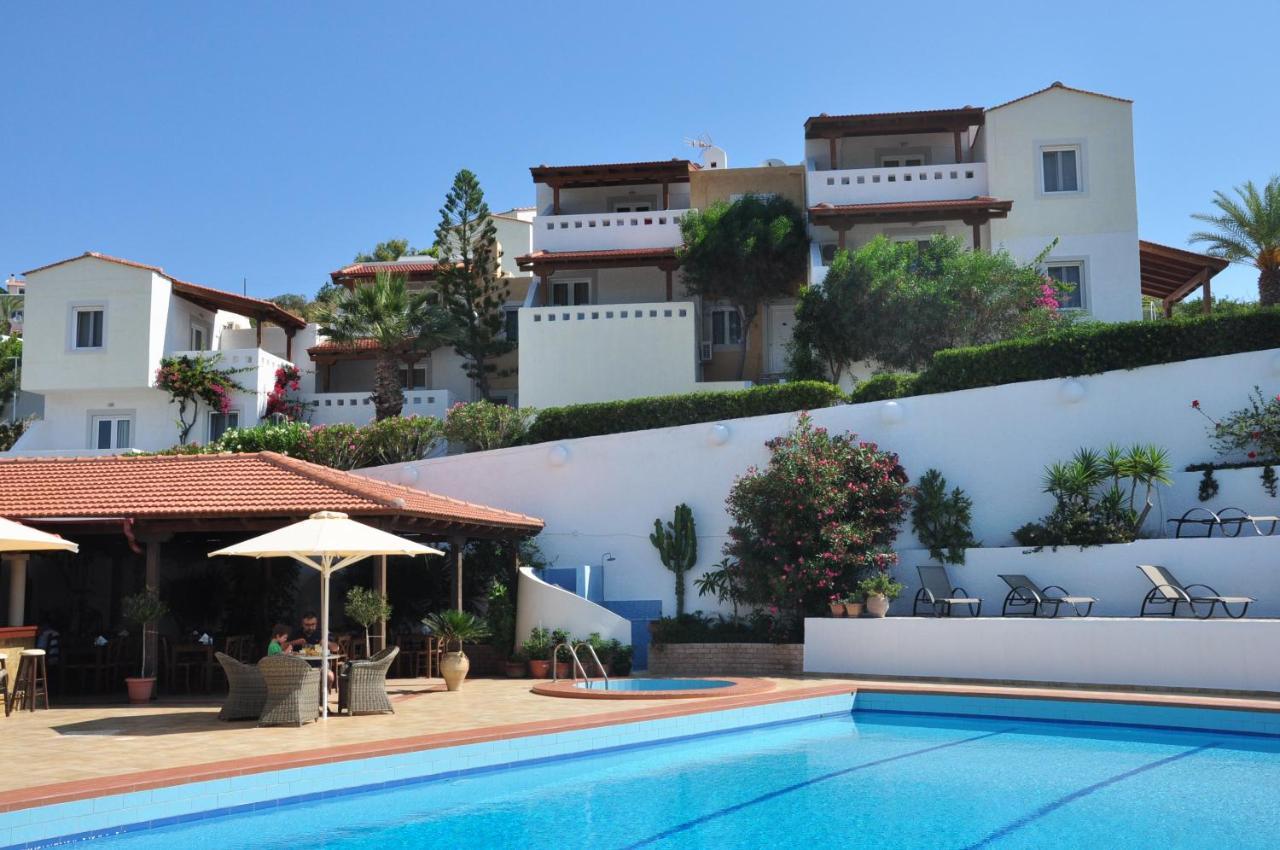 Castri Village Hotel Palekastro Exterior photo
