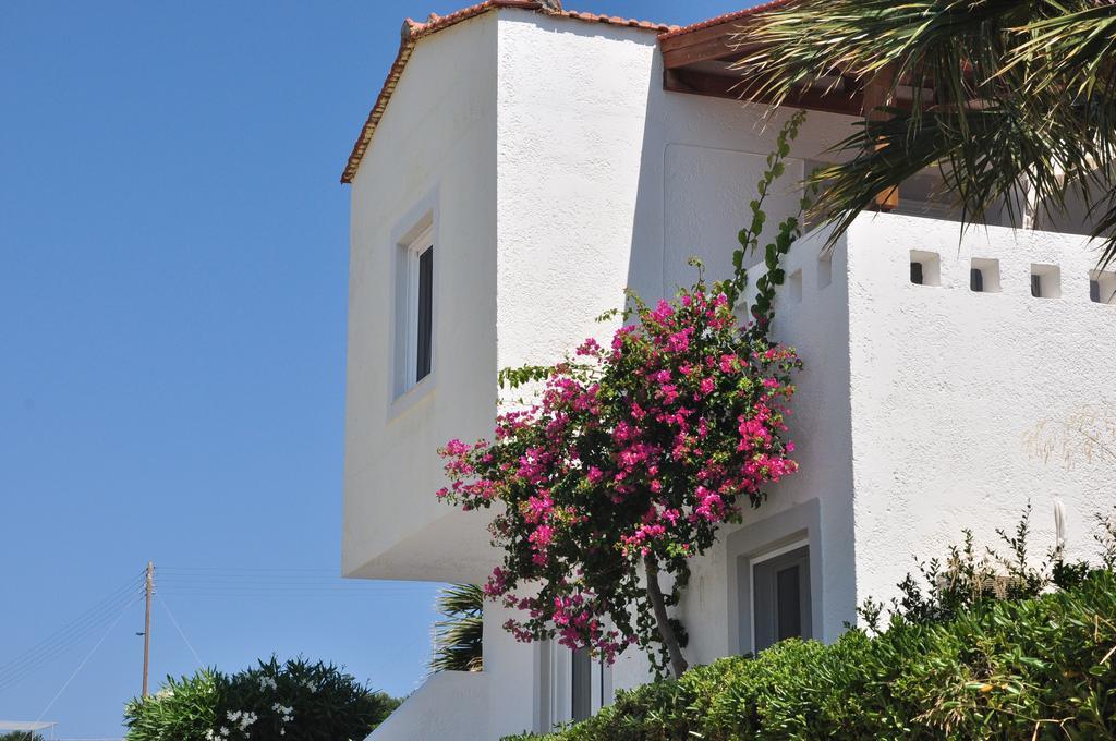 Castri Village Hotel Palekastro Exterior photo